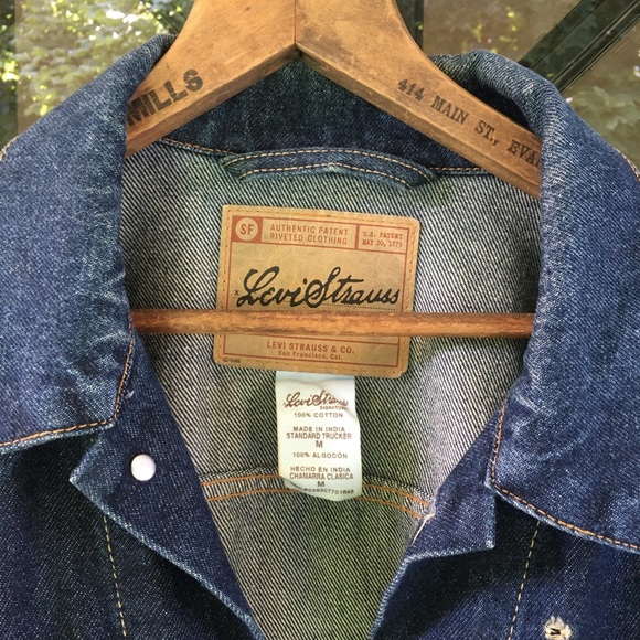 levi's standard trucker jacket